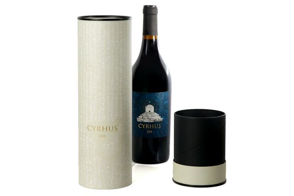 Cyrhus：復興的波斯葡萄酒包裝設(shè)計